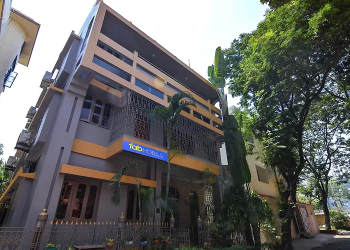 Fabhotel Vicky